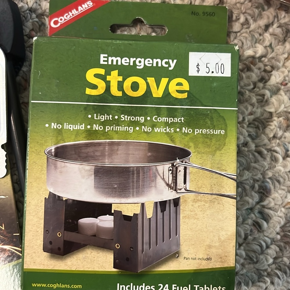 Emergency survival gear for camping - Picture 5 of 7
